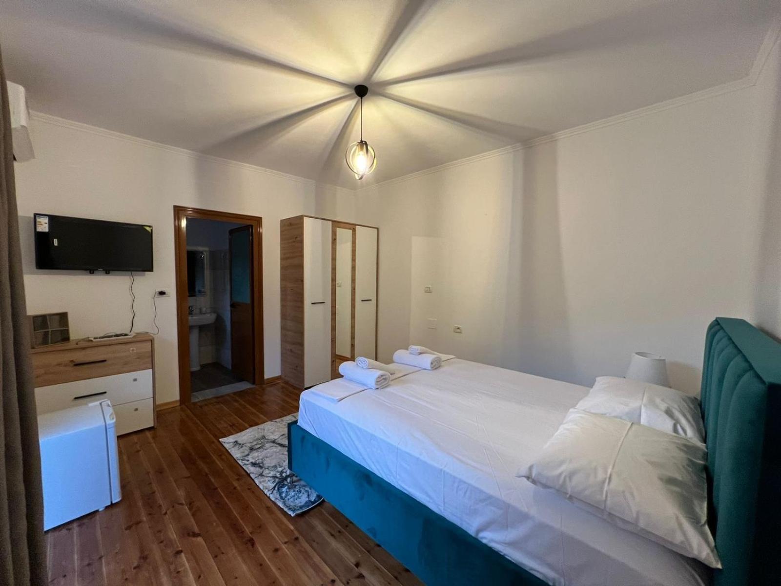 Sajmir Suites Përmet Exterior foto