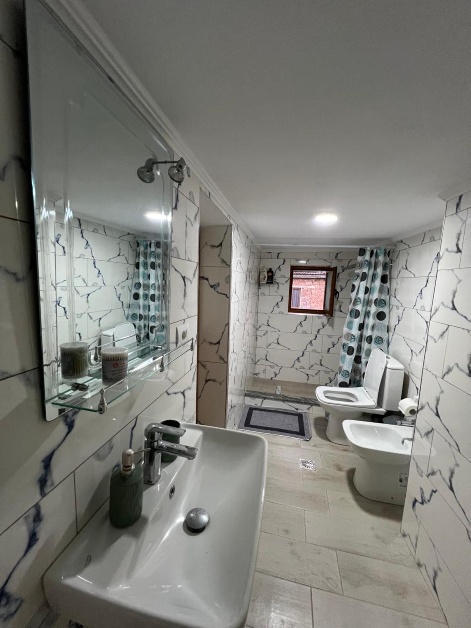 Sajmir Suites Përmet Exterior foto